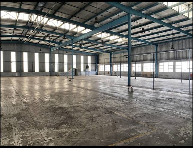 3,591M² WAREHOUSE TO LET IN NEW GERMANY